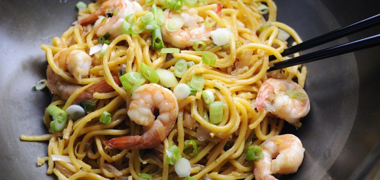 Recipe easy thai style noodles featured image